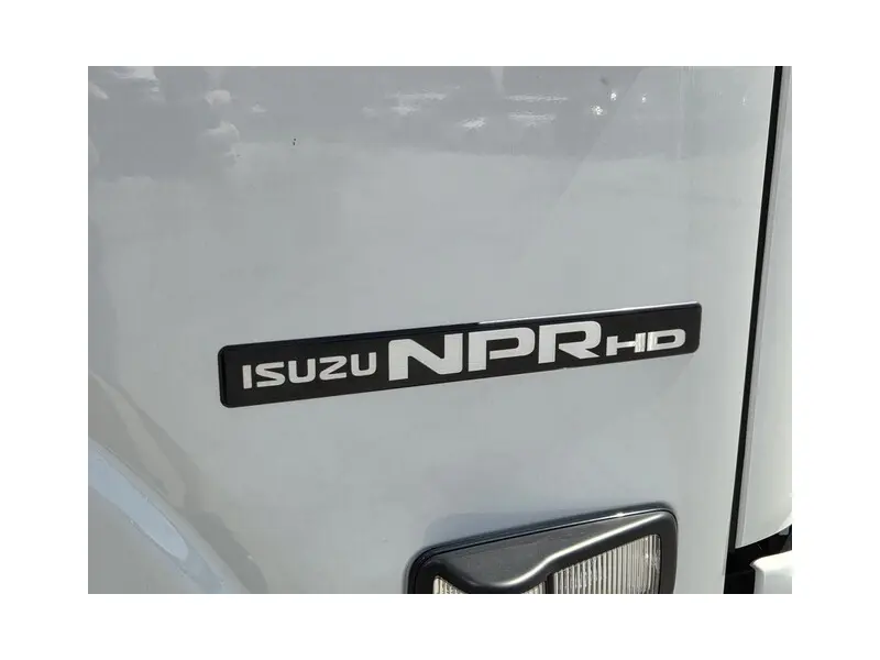 2025 ISUZU NPR