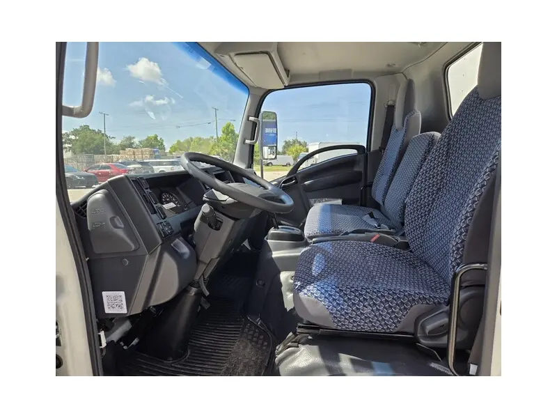 2025 ISUZU NPR