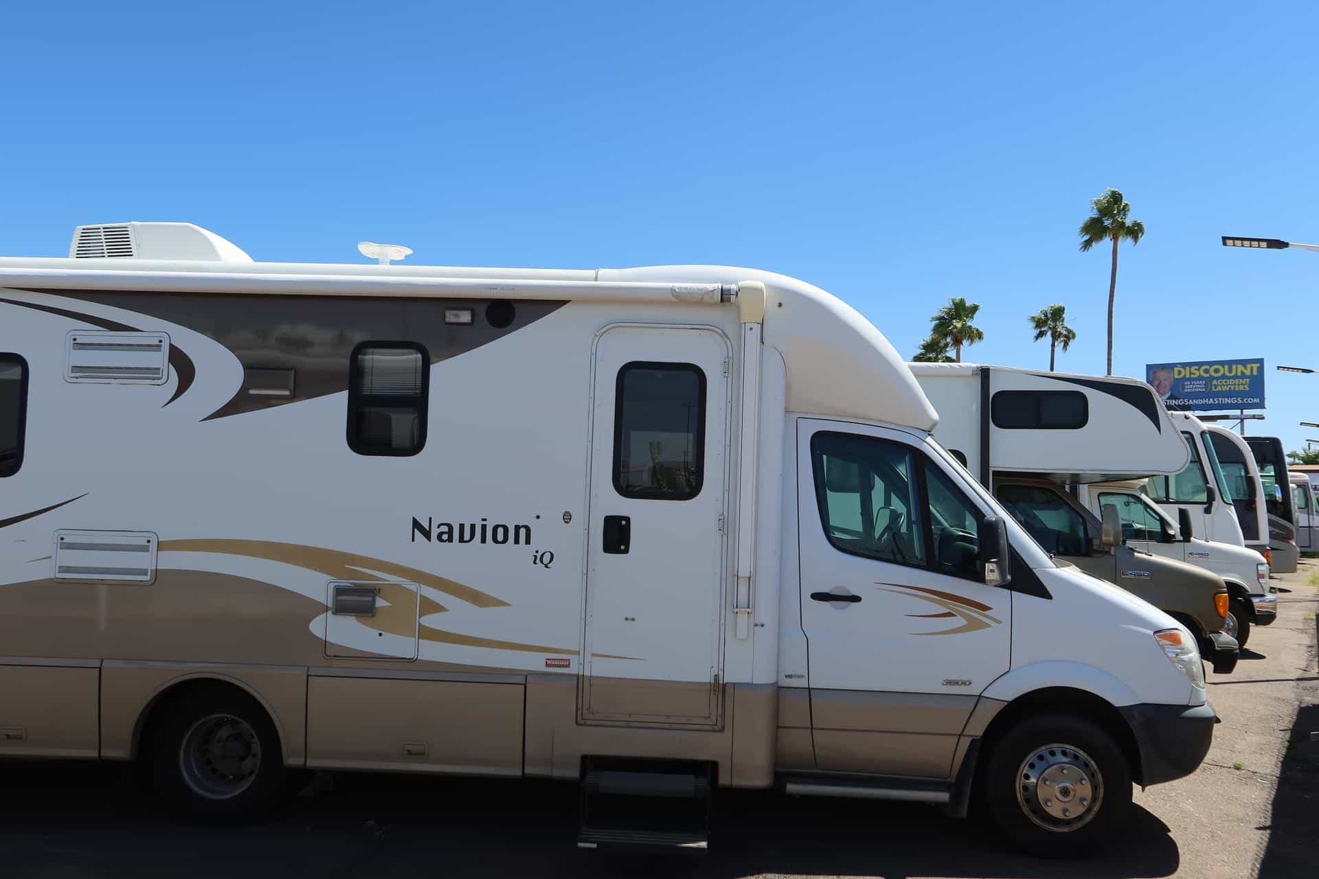 2013 Itasca NAVION IQ 24G in apache junction AZ