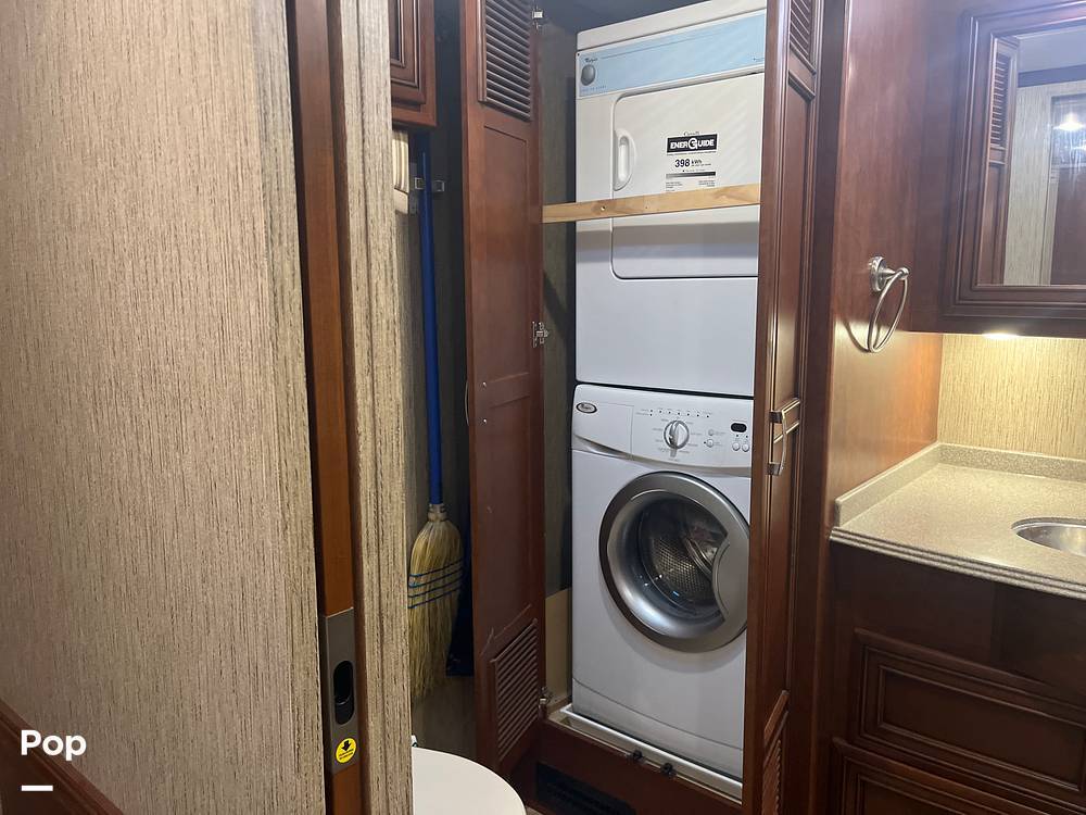 2016 Newmar Ventana LE 4037 in silver lake NH