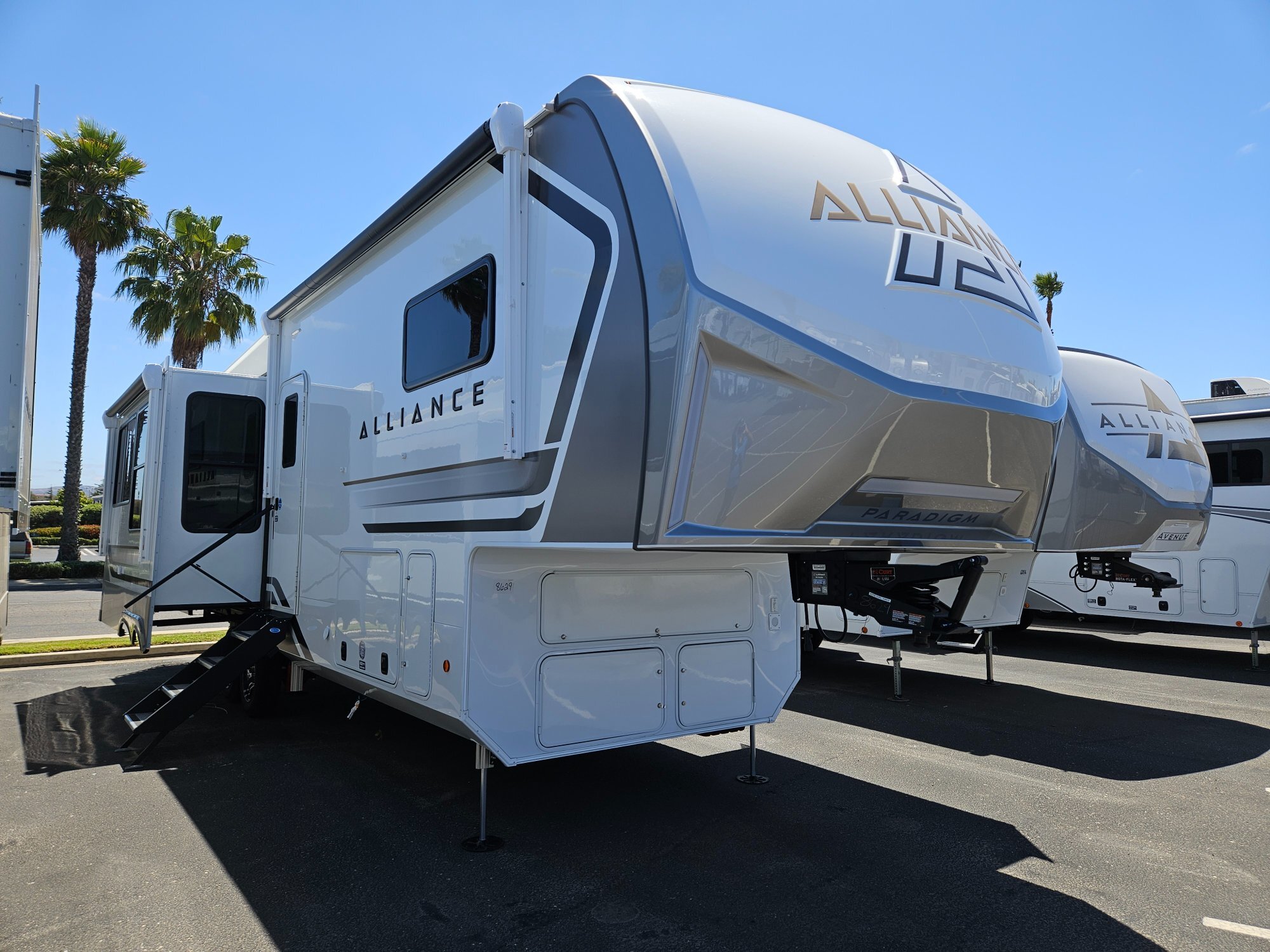2027 Alliance Rv Paradigm 310RL in santa maria CA