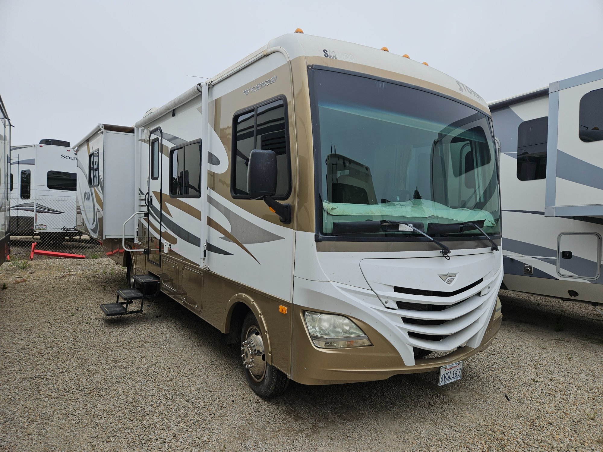 2012 Fleetwood Rv Storm 32BH in pismo beach CA