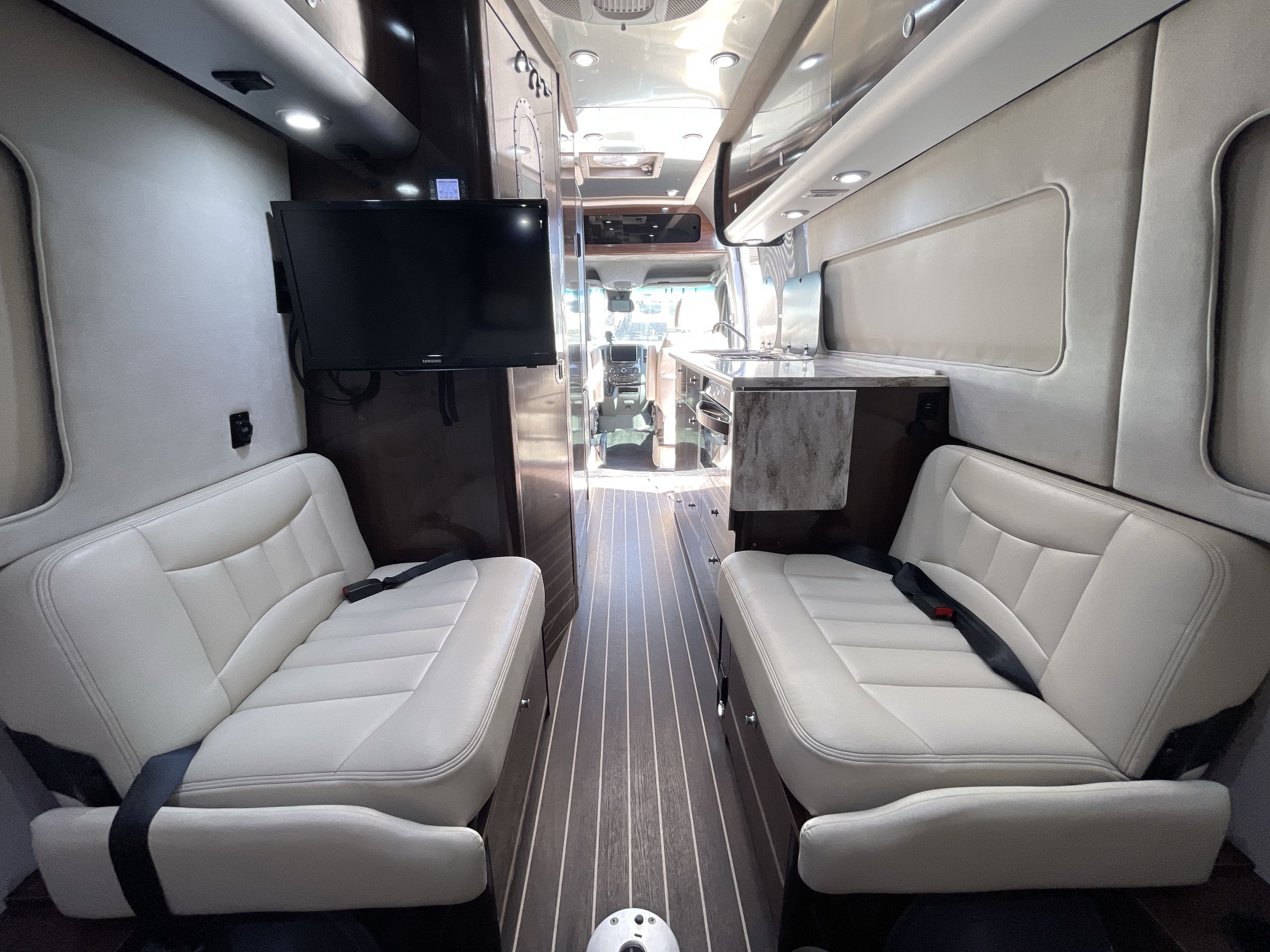 2019 Airstream INTERSTATE GRAND TOUR EXT in anthony TX