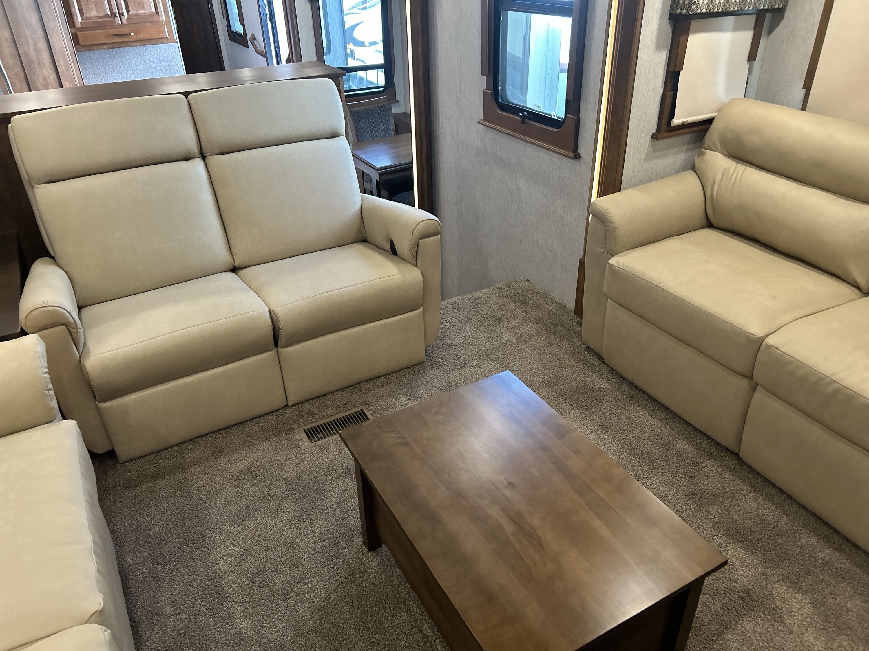 2019 Heartland LANDMARK PHOENIX LM PHOENIX in springfield IL