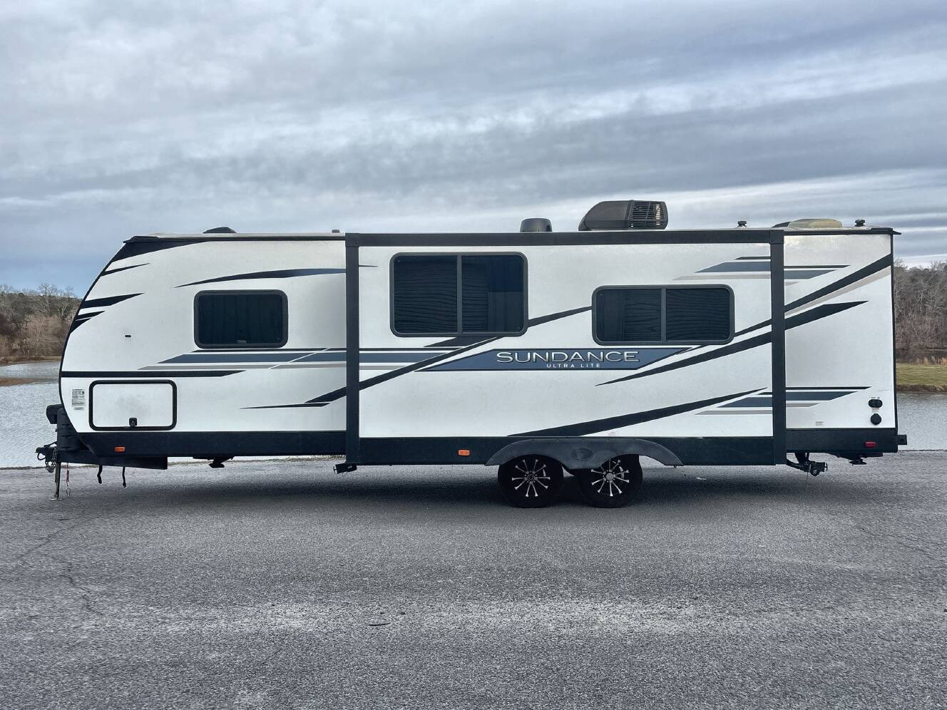 A photo of this 2023 Heartland SUNDANCE 262RB