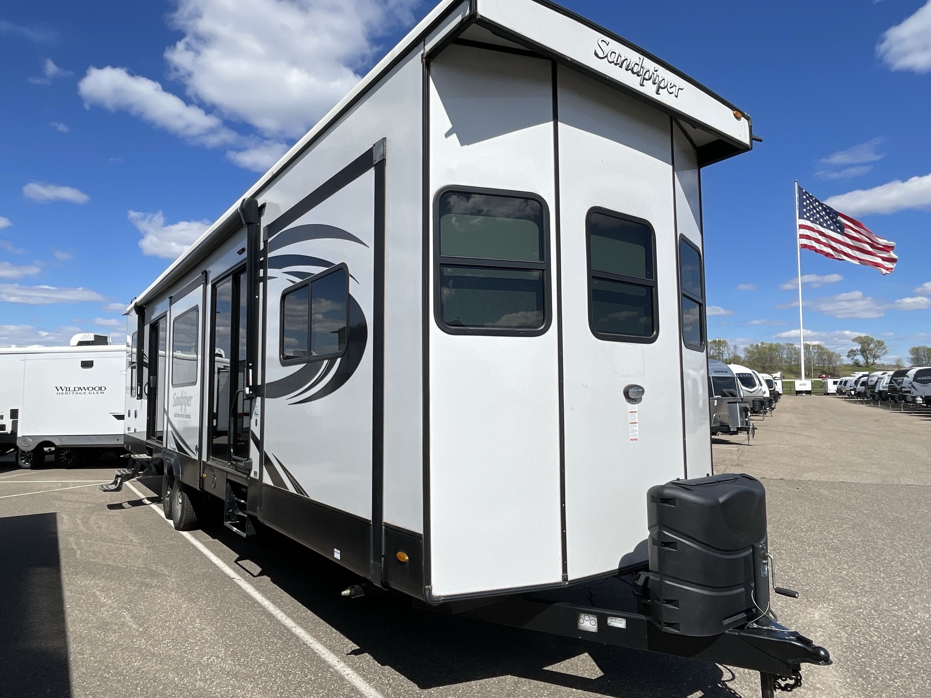 2022 Forest River SANDPIPER 420FL in oronoco MN