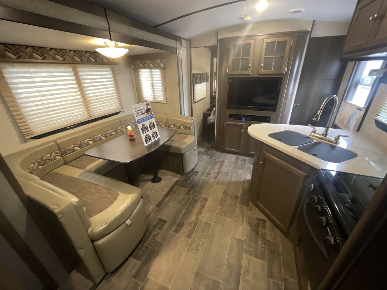 A photo of this 2018 Keystone BULLET PREMIER 22RBPR