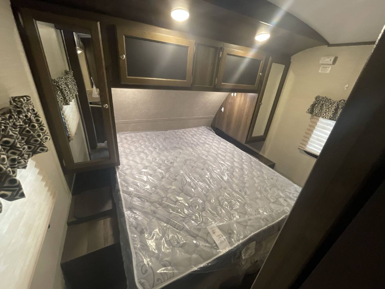 A photo of this 2018 Keystone BULLET PREMIER 22RBPR