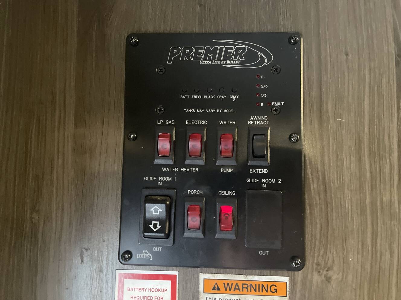 A photo of this 2018 Keystone BULLET PREMIER 22RBPR