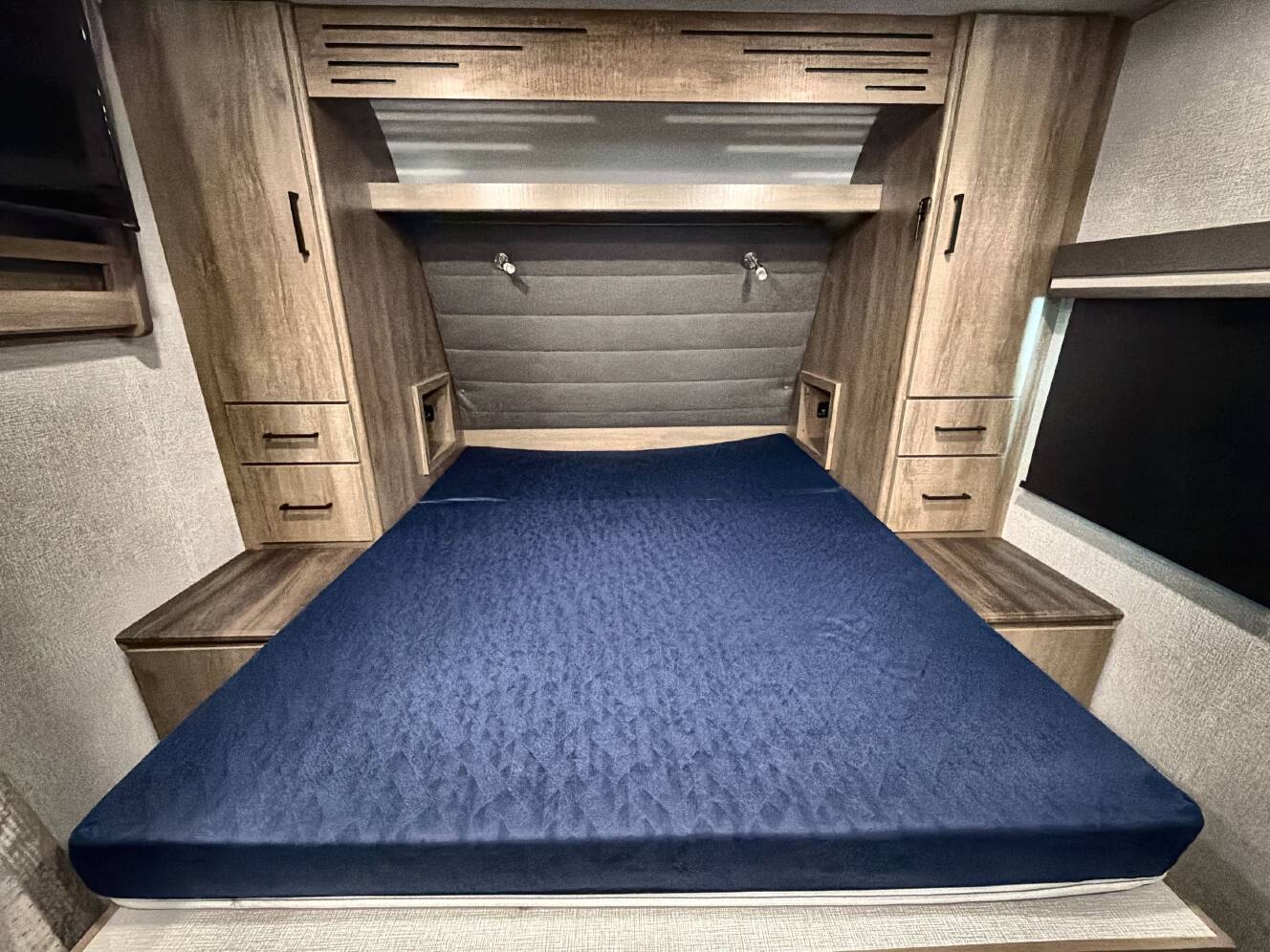 A photo of this 2023 Grand Design IMAGINE XLS 21BHE