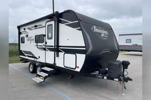 2021 Grand Design IMAGINE XLS 17MKE in alvarado TX