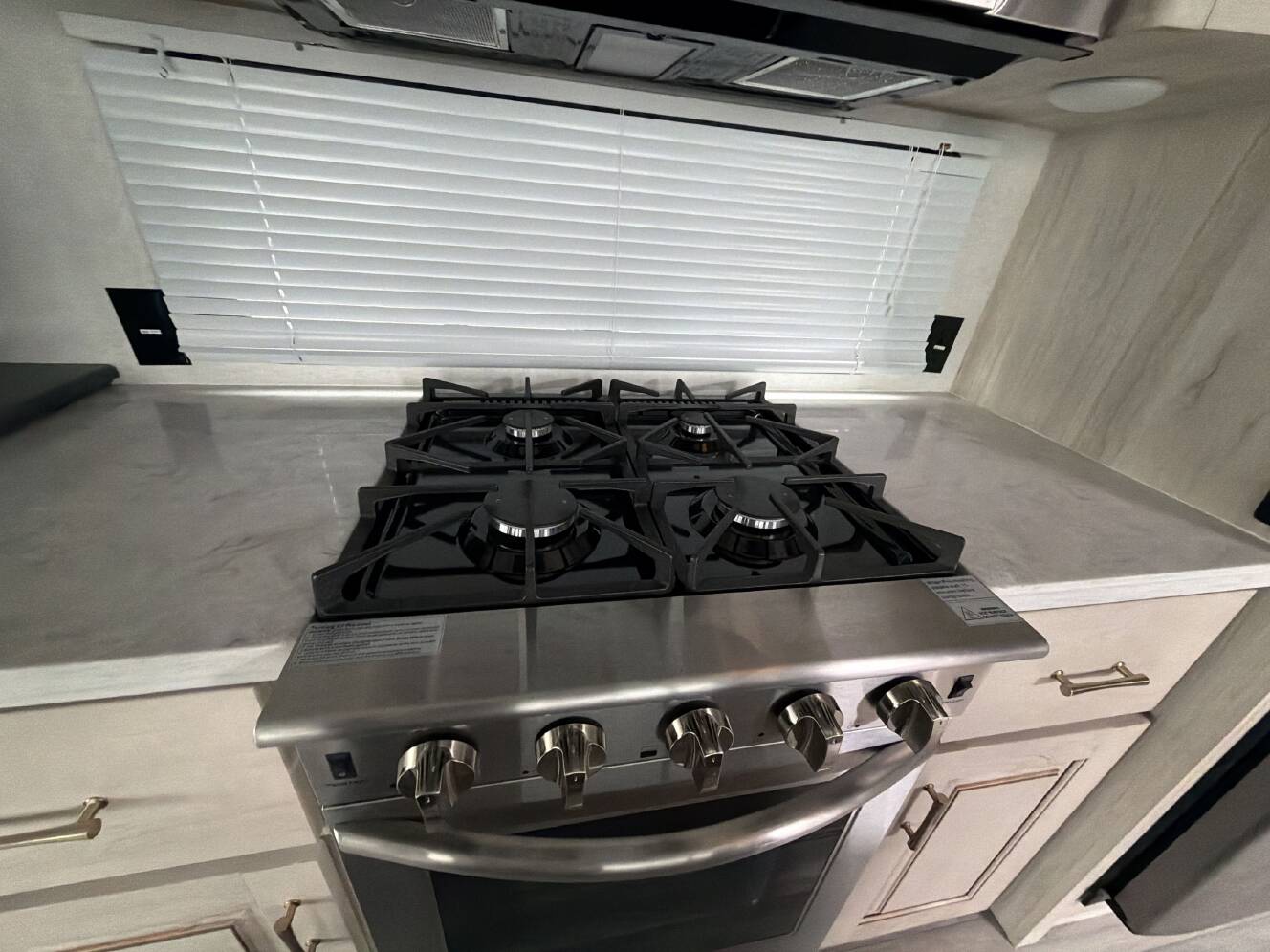 A photo of this 2022 Alliance PARADIGM 310RL