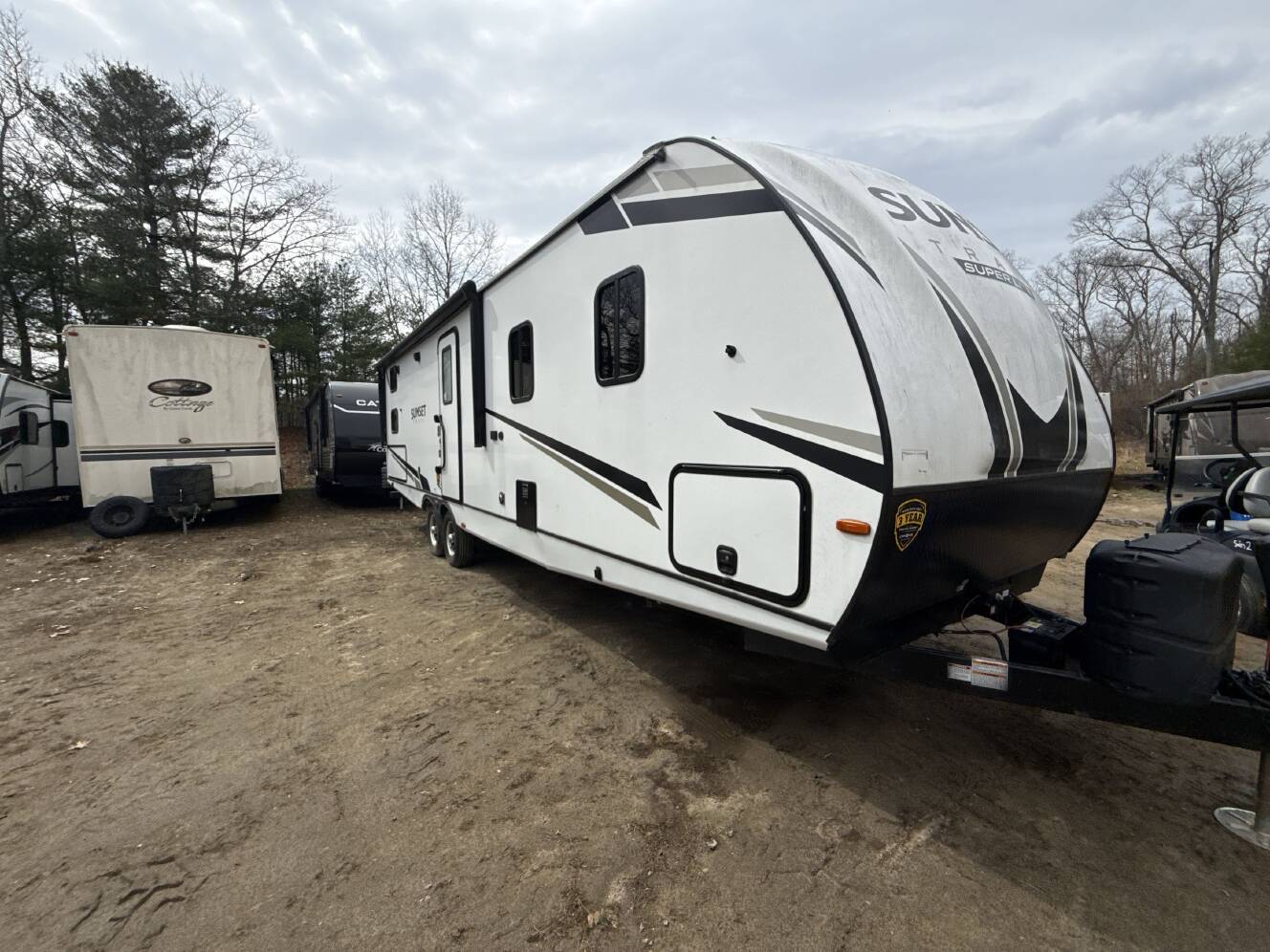 A photo of this 2022 Crossroads SUNSET TRAIL 299QB