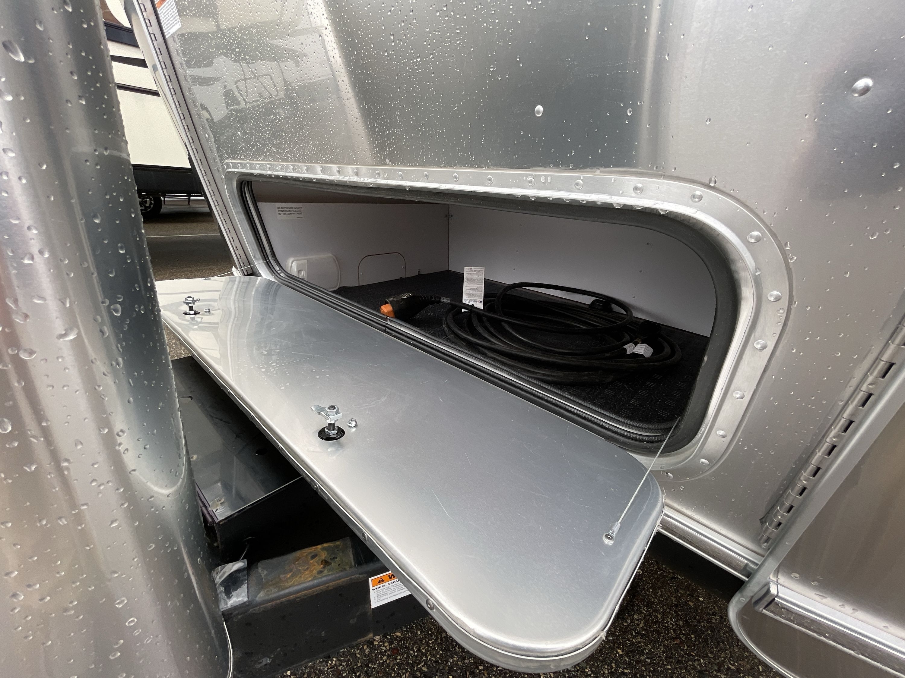 2022 Airstream FLYING CLOUD 27FB QUEEN in oronoco MN