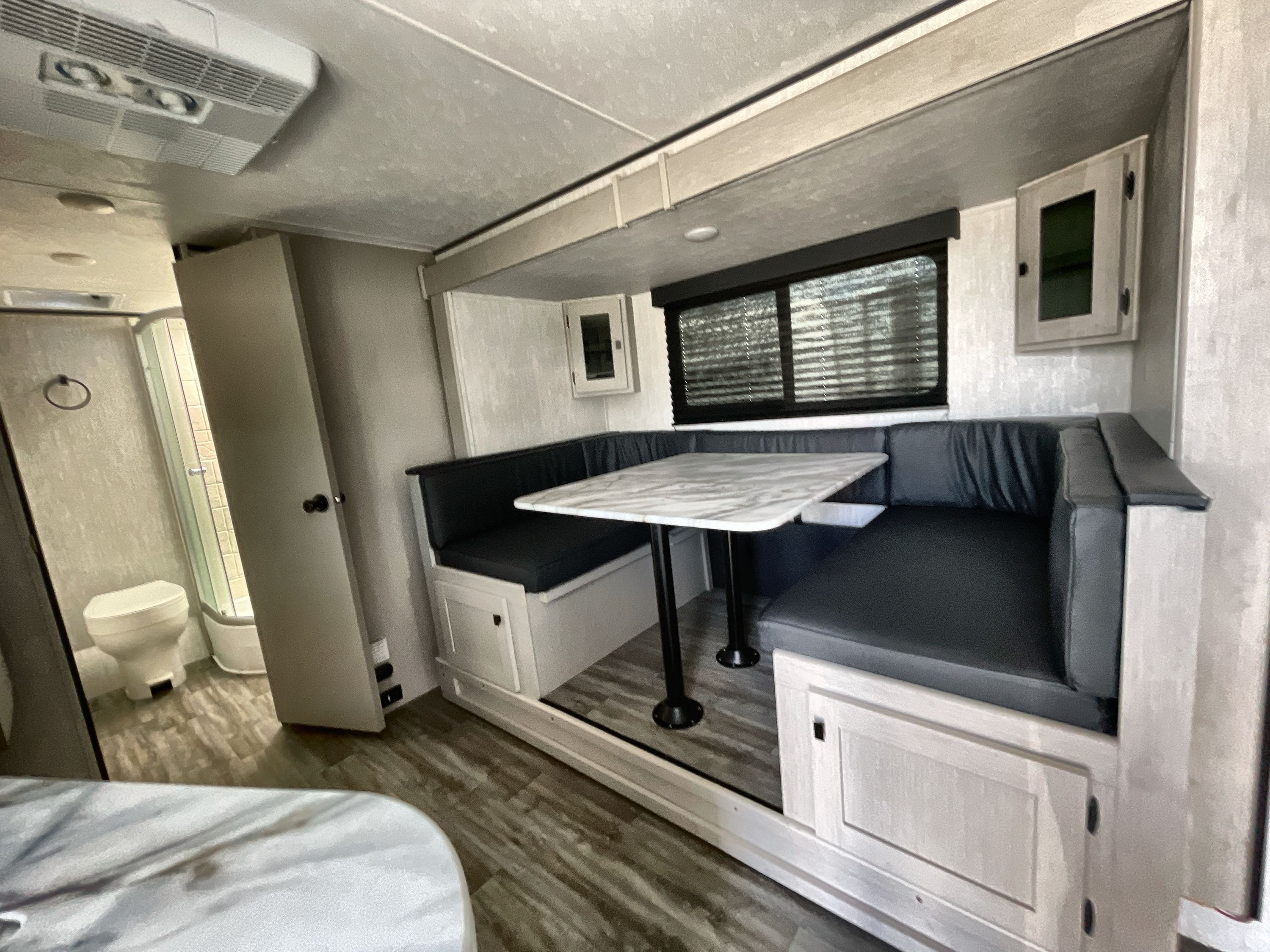 2024 Coachmen APEX ULTRA-LITE 215RBK in summerfield FL