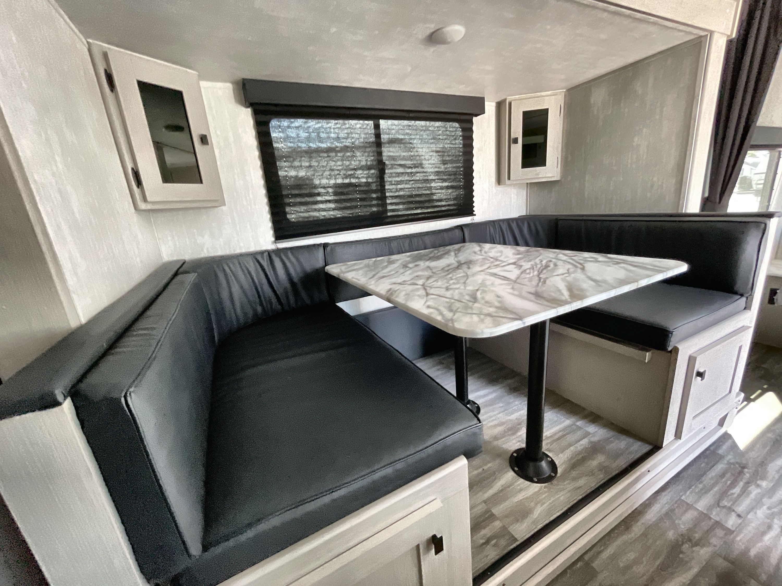 2024 Coachmen APEX ULTRA-LITE 215RBK in summerfield FL