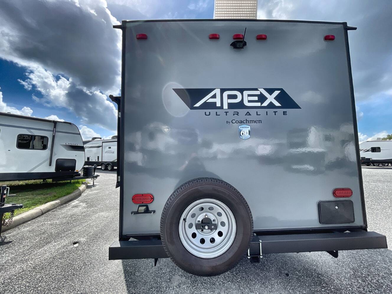 A photo of this 2024 Coachmen APEX ULTRA-LITE 215RBK