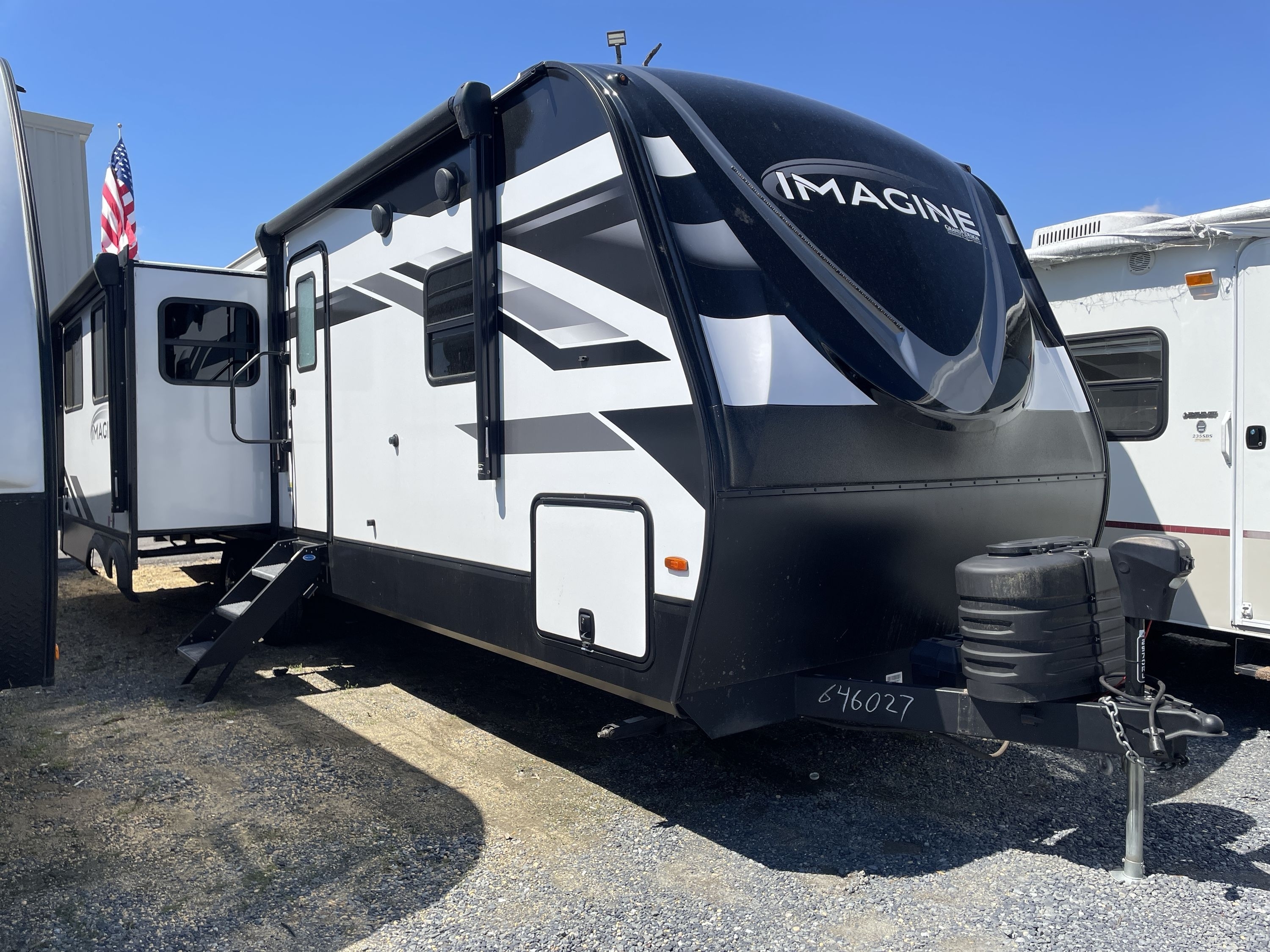 2023 Grand Design IMAGINE 2970RL RV