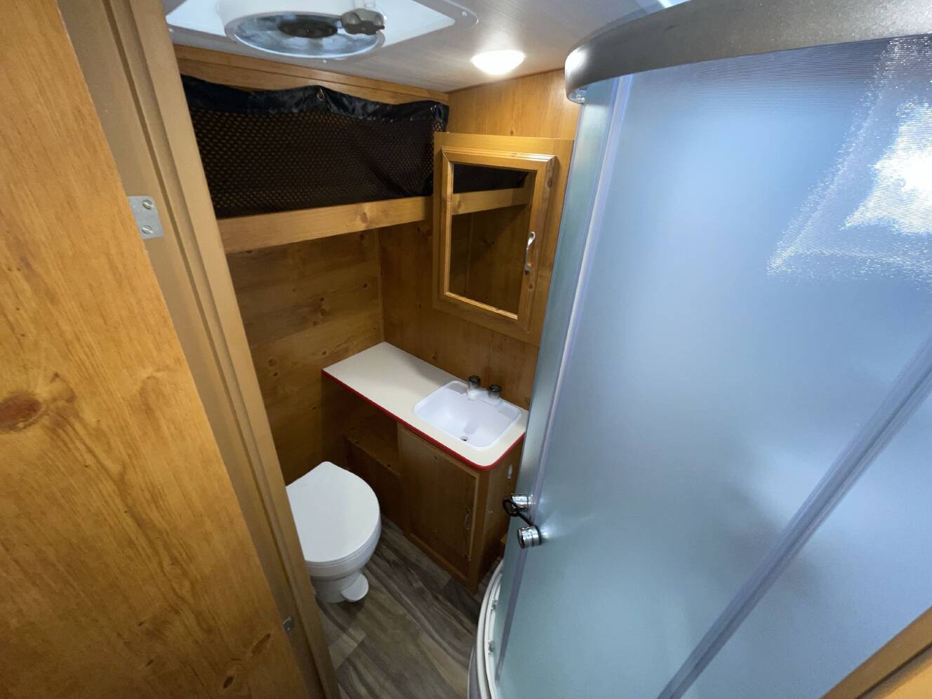 A photo of this 2024 Gulf Stream VINTAGE CRUISER 19CSK