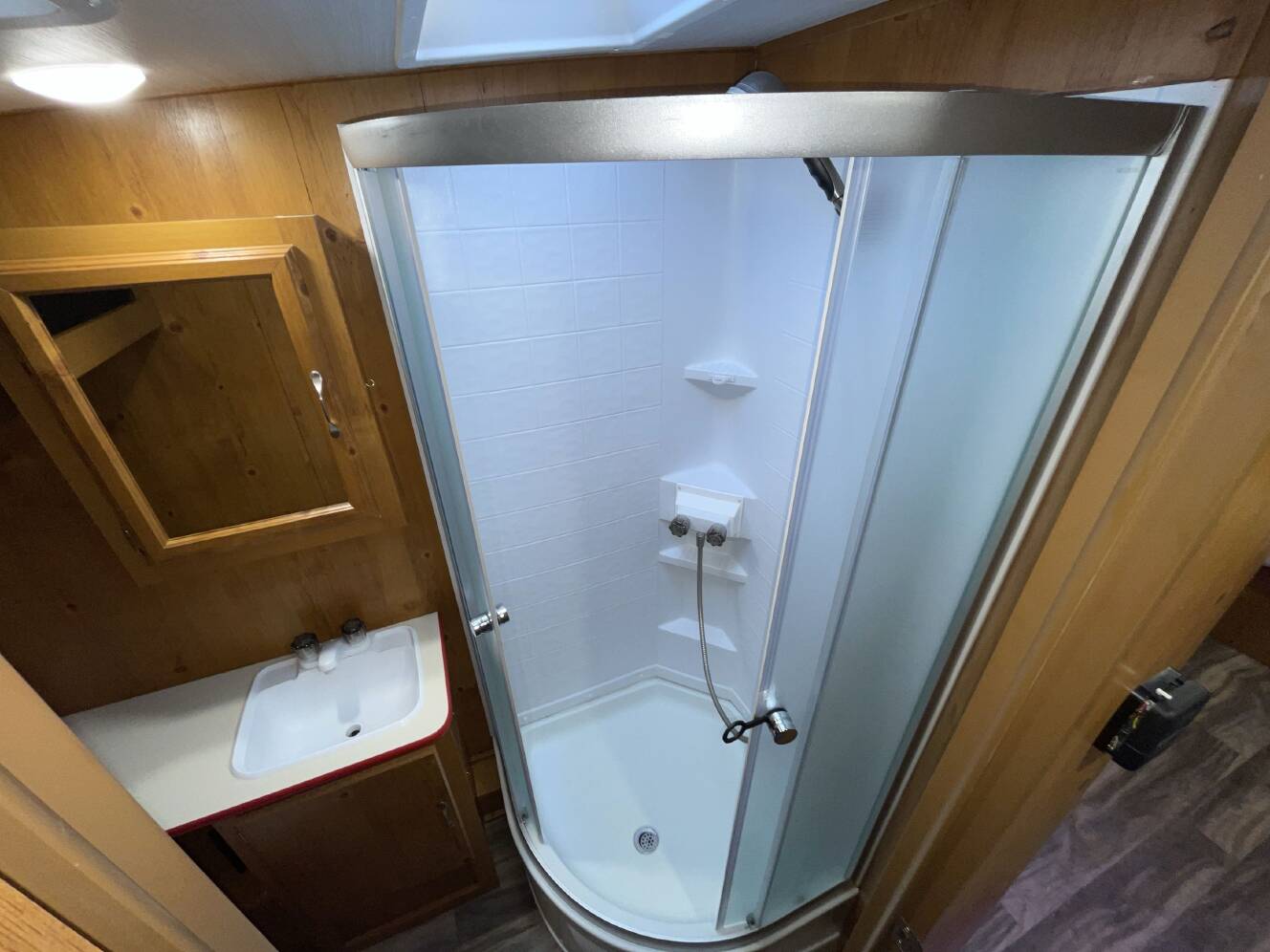 A photo of this 2024 Gulf Stream VINTAGE CRUISER 19CSK