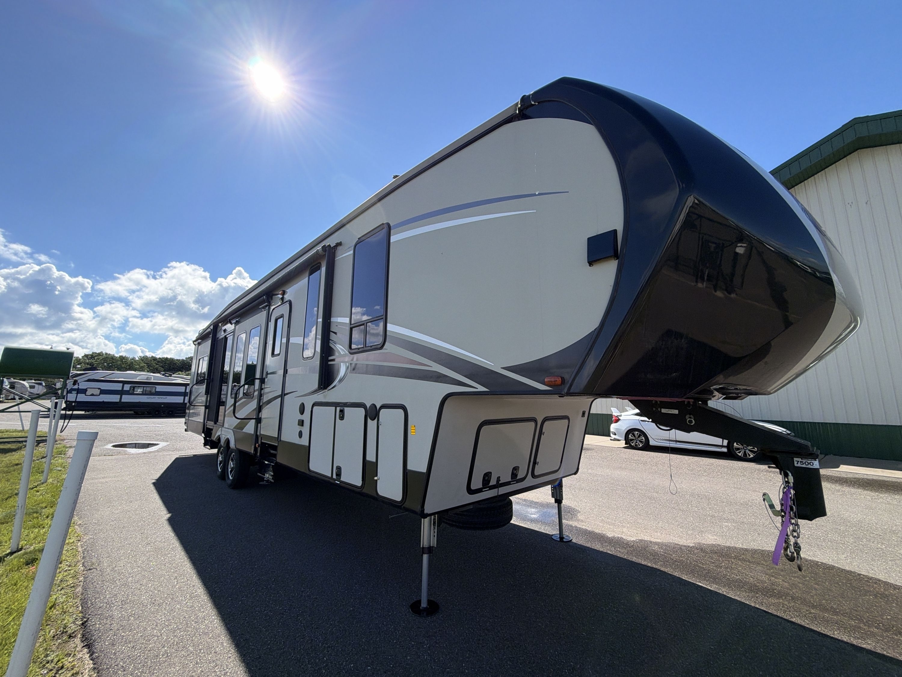 2017 Forest River SANDPIPER 389RD RV