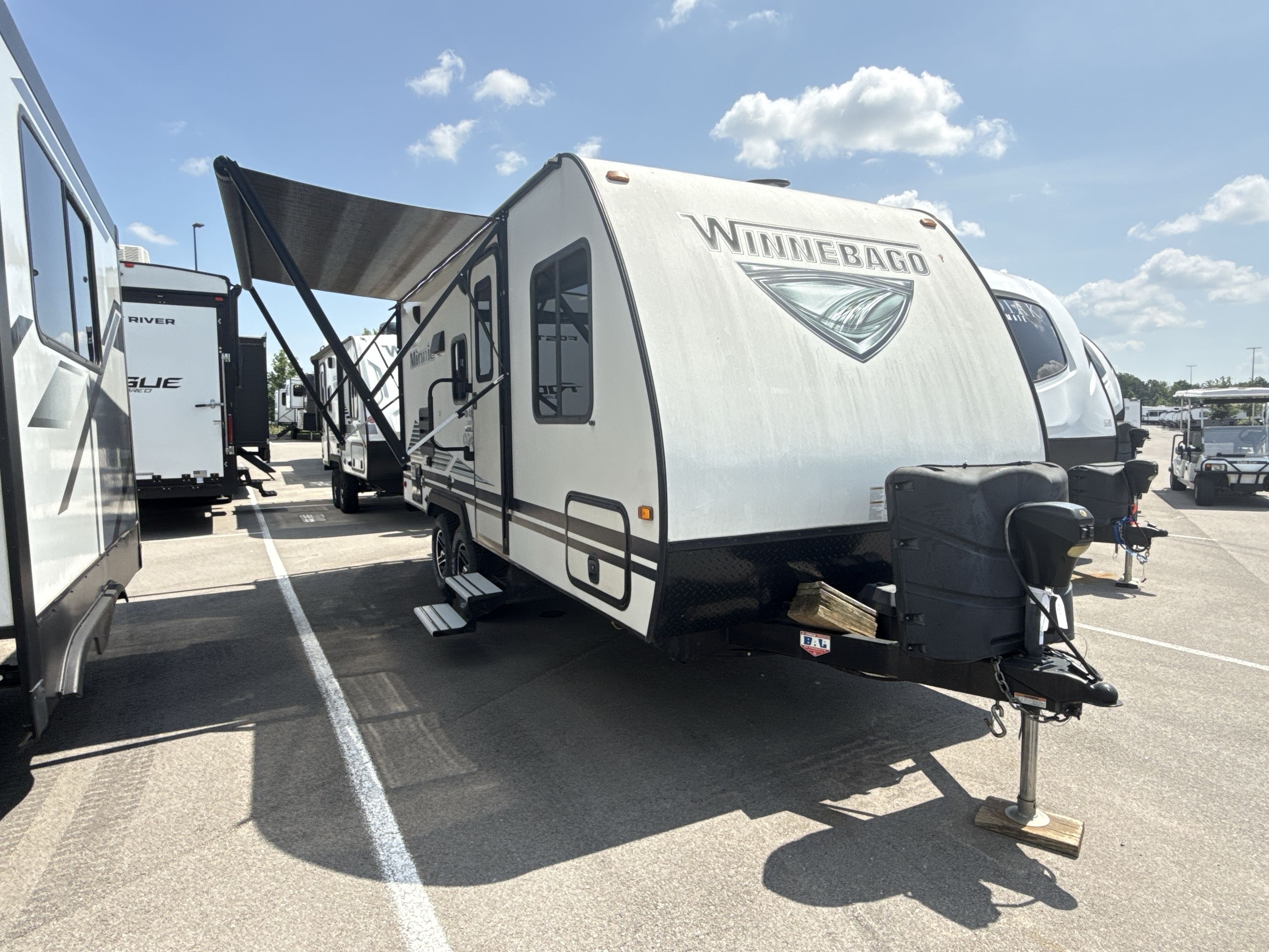 2020 Winnebago MICRO MINNIE 2106FBS in murfreesboro TN