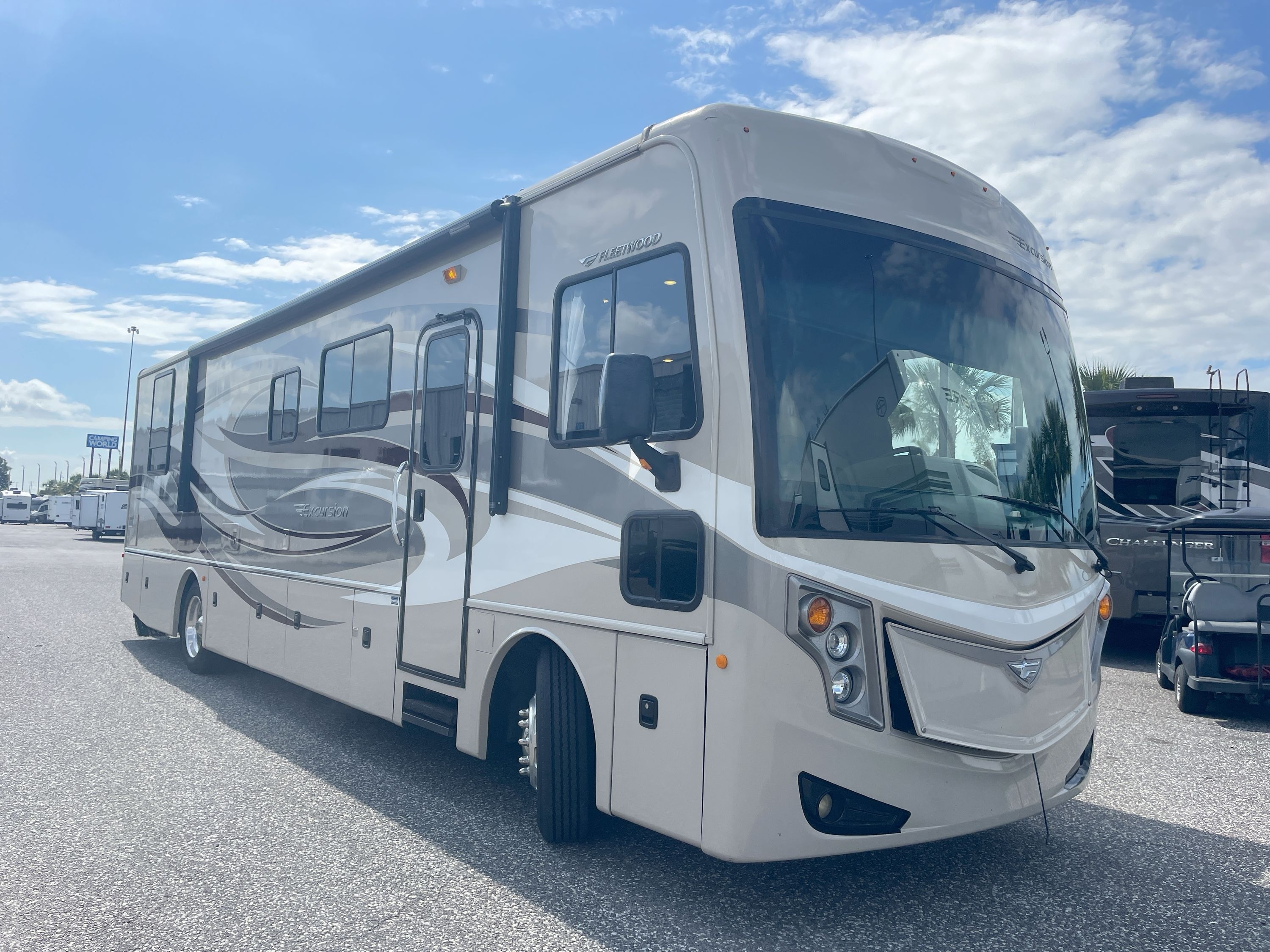 2013 Fleetwood EXCURSION 35B RV