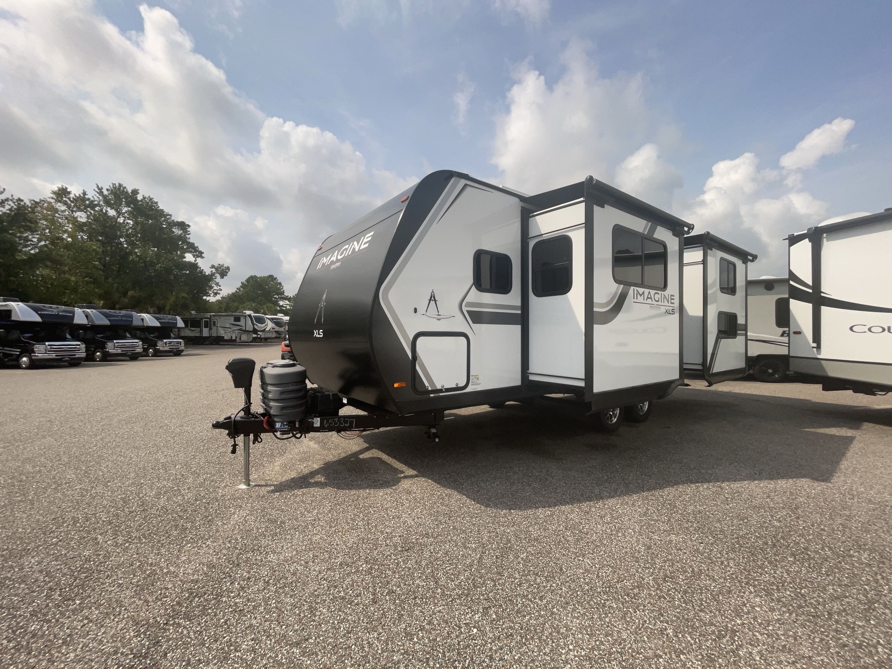2025 Grand Design IMAGINE XLS 22BHE RV