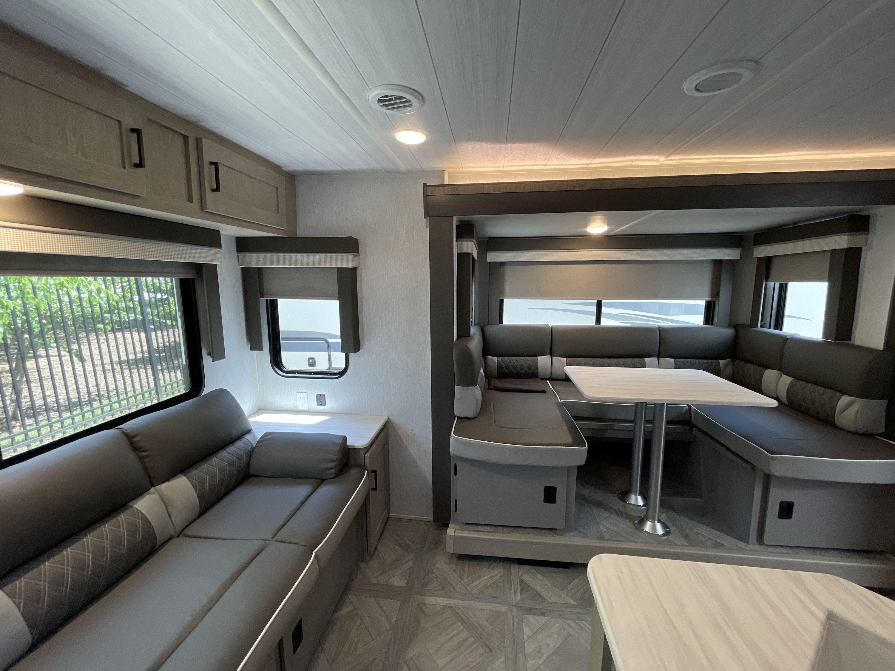 2024 Forest River SALEM CRUISE LITE 24RLXLX in roanoke VA