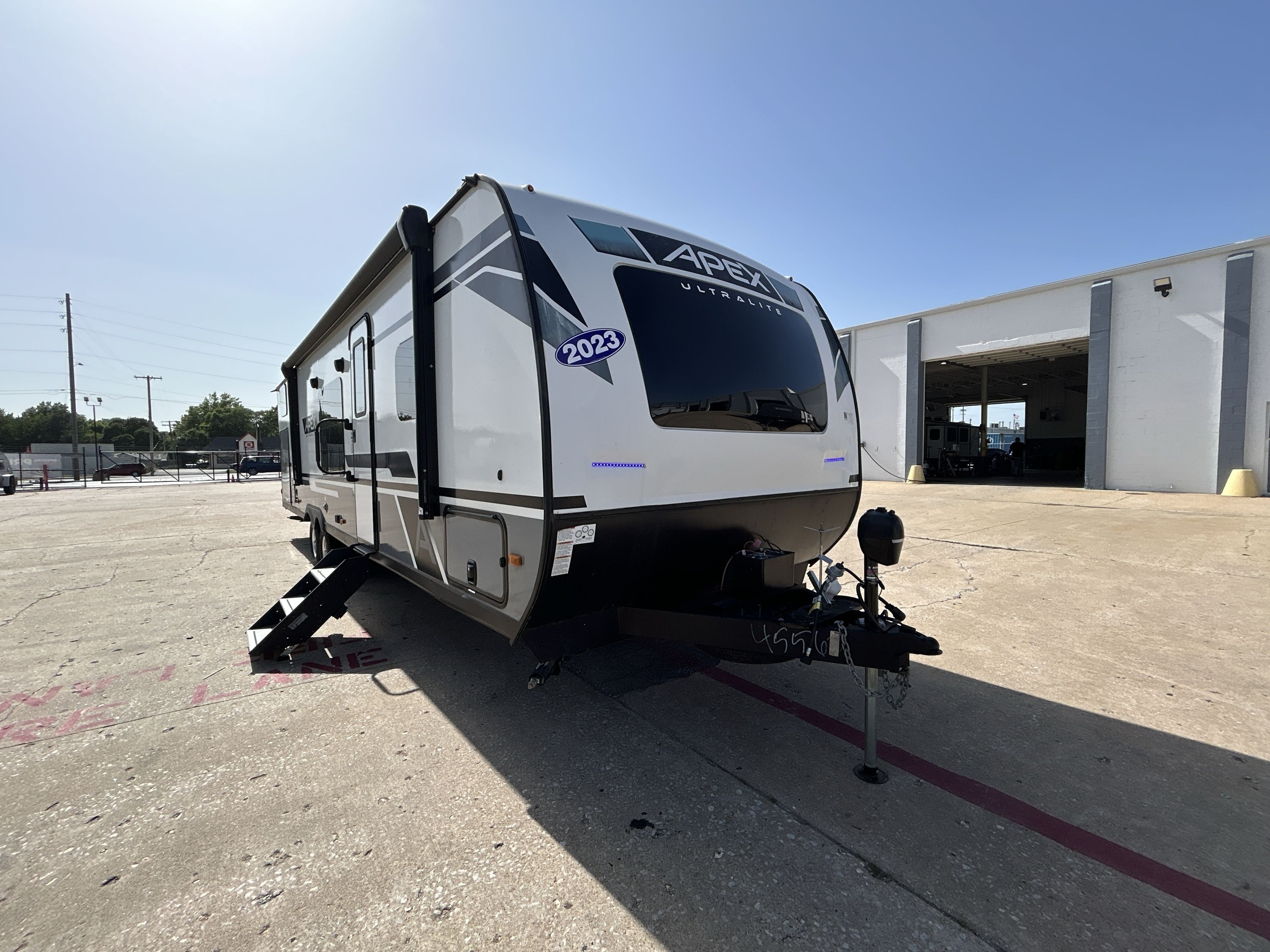 2023 Coachmen APEX ULTRA-LITE 300BHS RV
