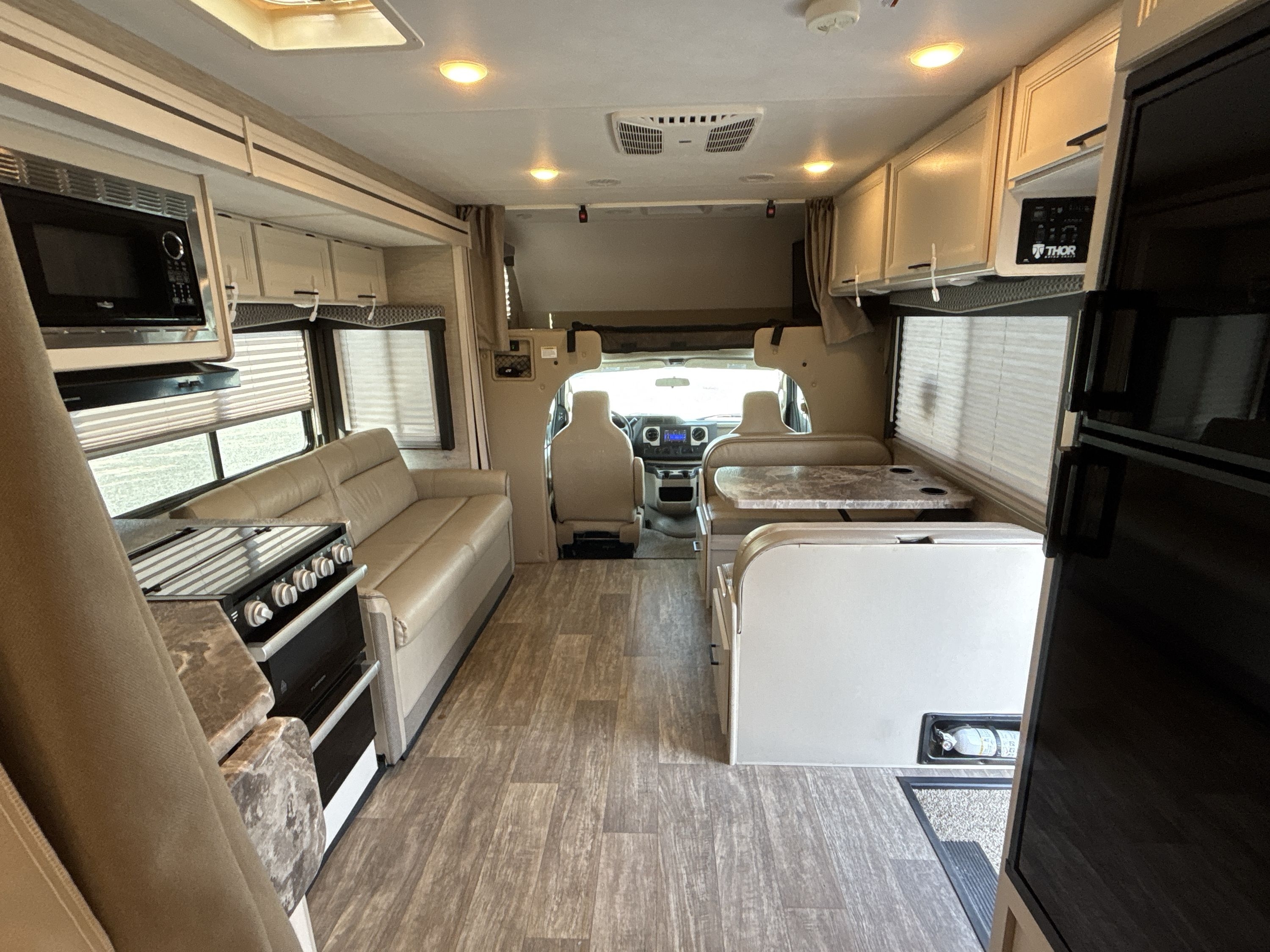 2023 Thor CHATEAU 27R in hope mills NC