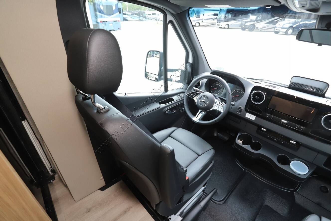 A photo of this 2027 Tiffin Motor Homes Wayfarer 25RW