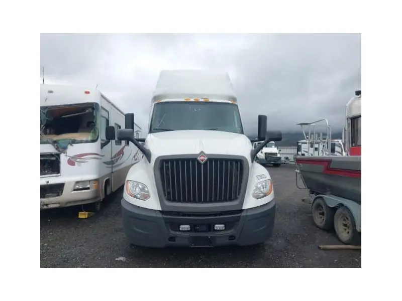 2021 INTERNATIONAL LT625