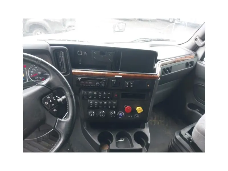 2021 INTERNATIONAL LT625