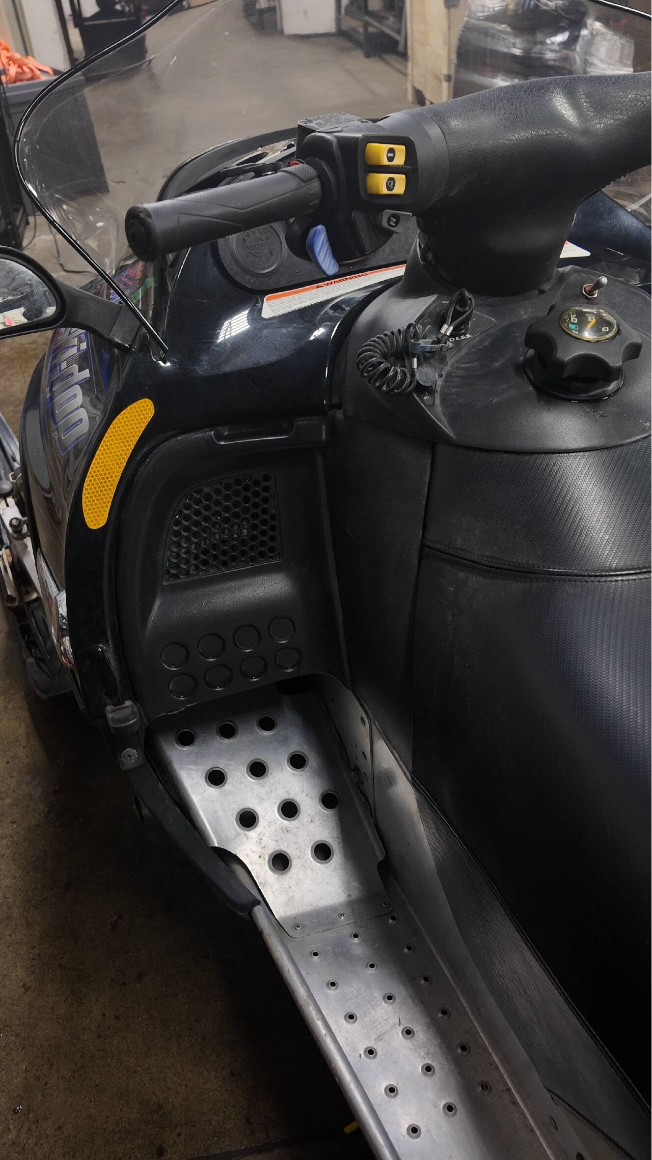 A photo of this 2003 Ski-Doo LEGEND 500 SPORT