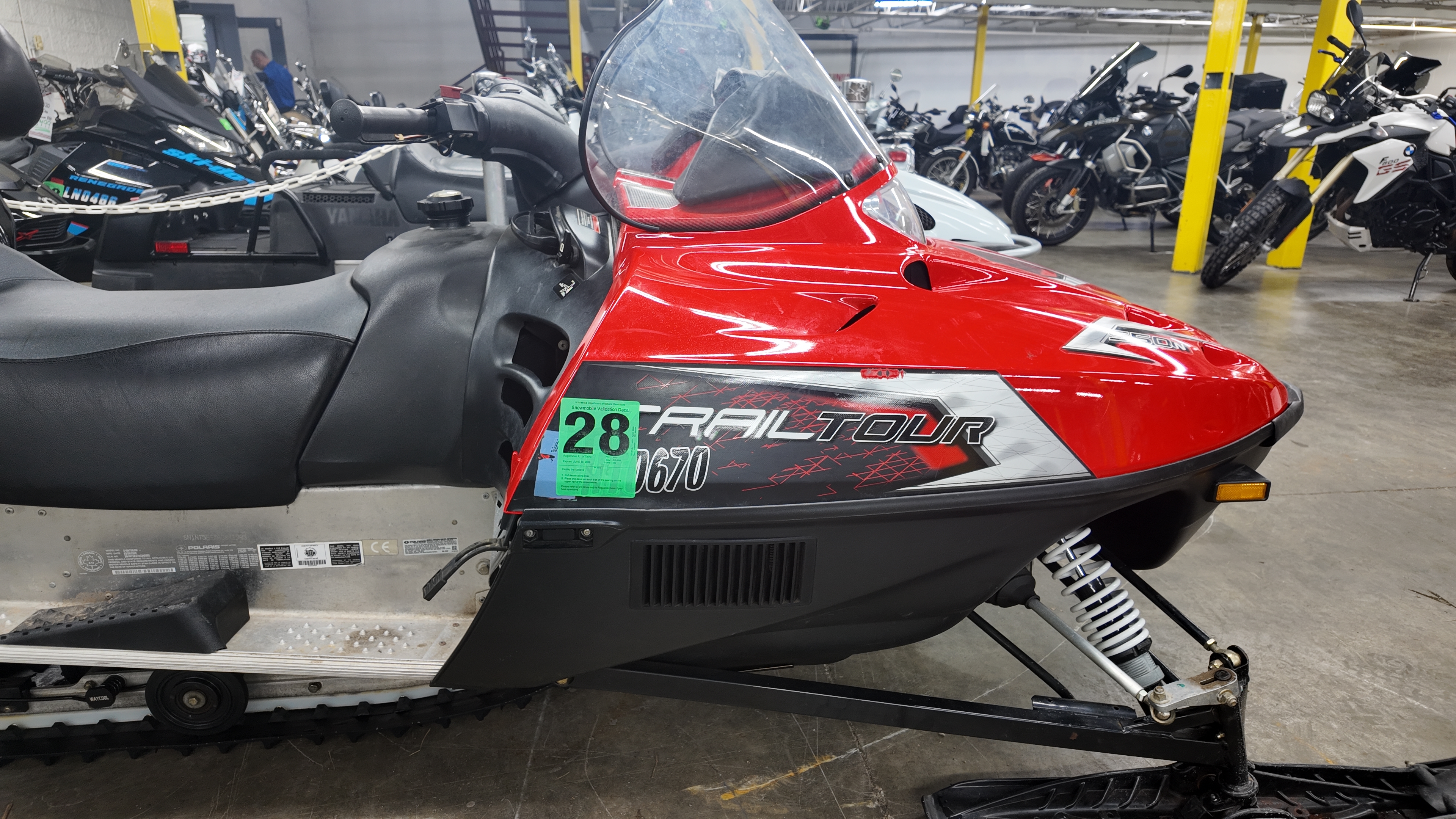 2010 Polaris TRAIL TOUR 550 FAN LX in lakeville MN