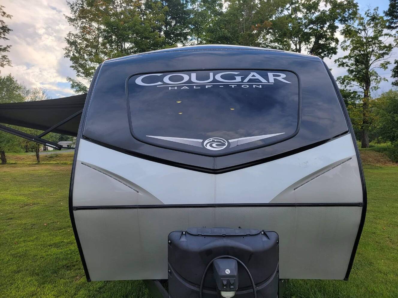 A photo of this 2021 Keystone COUGAR HALF-TON 22RBS
