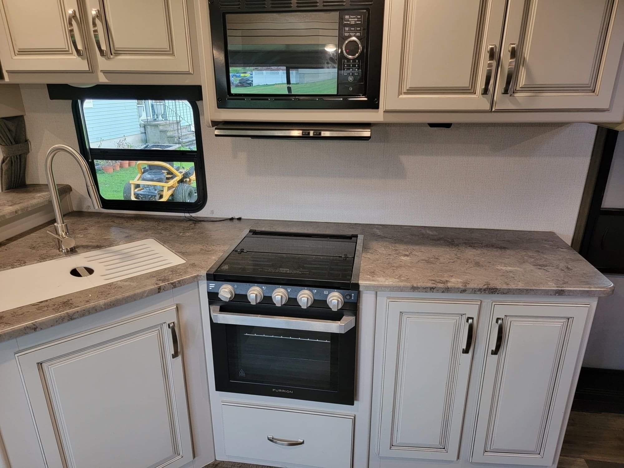 View more photos of this listing