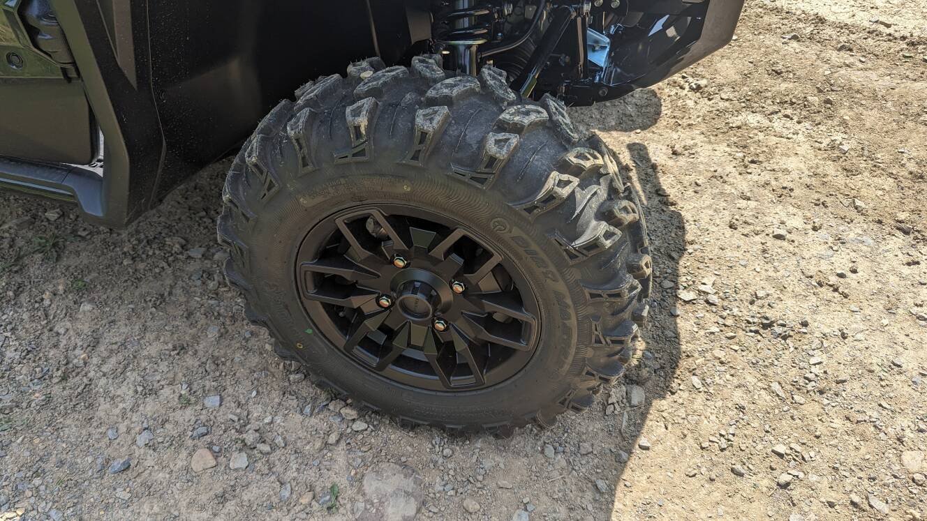 A photo of this 2025 Honda Pioneer 1000-6 Crew Deluxe
