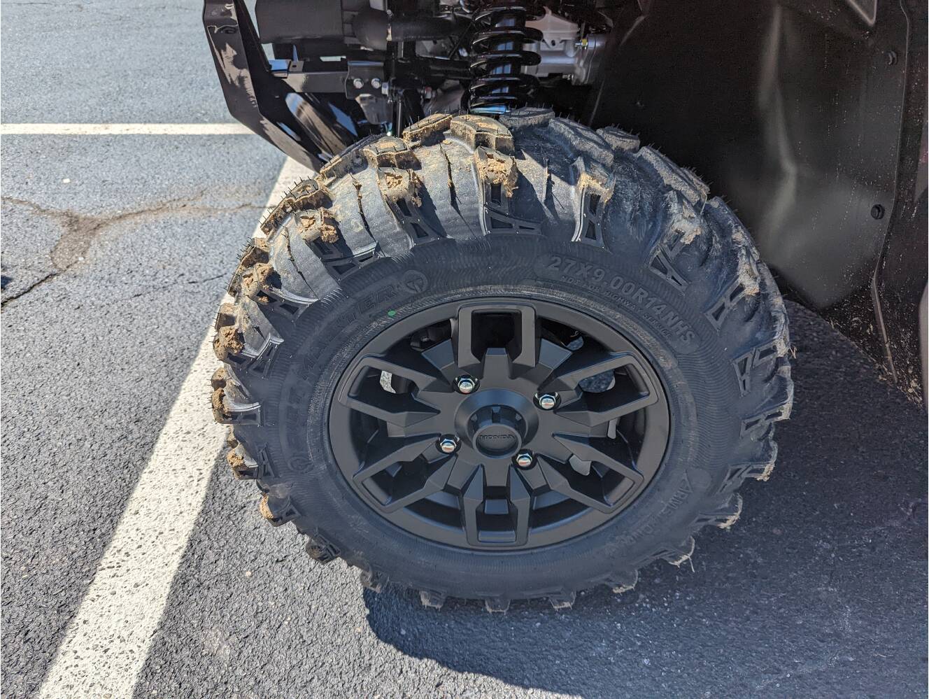 A photo of this 2025 Honda Pioneer 1000-6 Crew Deluxe