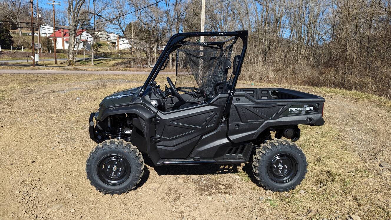 A photo of this 2024 Honda Pioneer 1000 Deluxe
