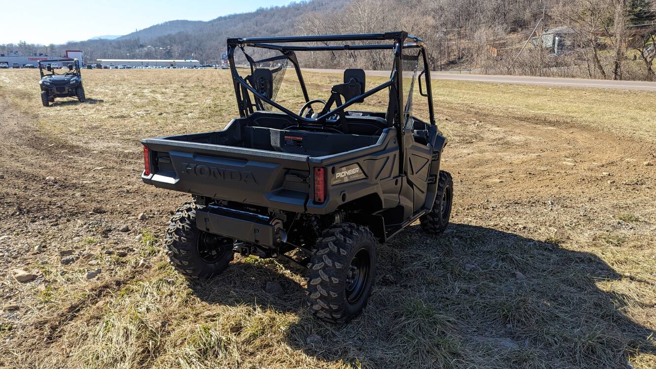 A photo of this 2024 Honda Pioneer 1000 Deluxe