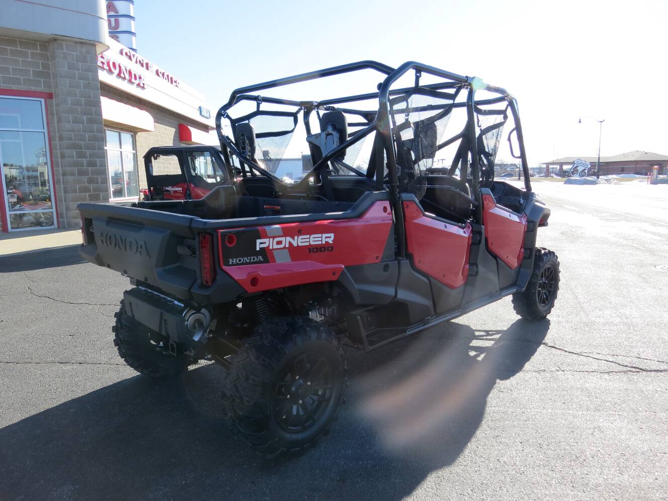 A photo of this 2025 Honda Pioneer 1000-6 Crew Deluxe