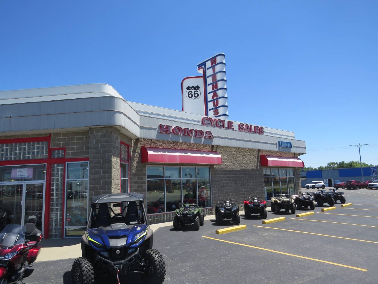 A photo of this 2025 Honda Pioneer 1000-6 Crew Deluxe