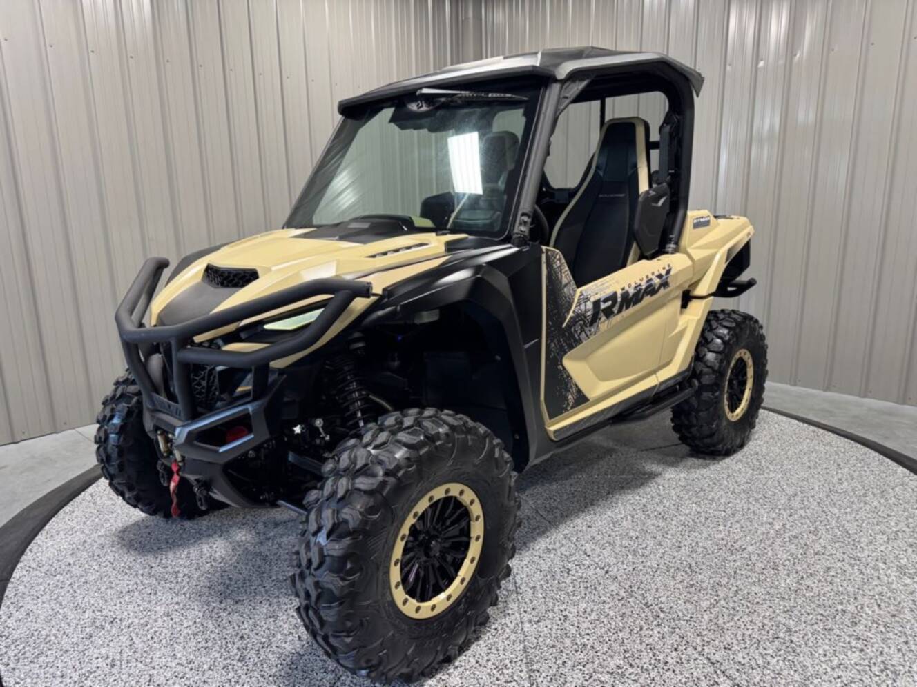 A photo of this 2023 Yamaha Wolverine RMAX 2 1000 XT-R