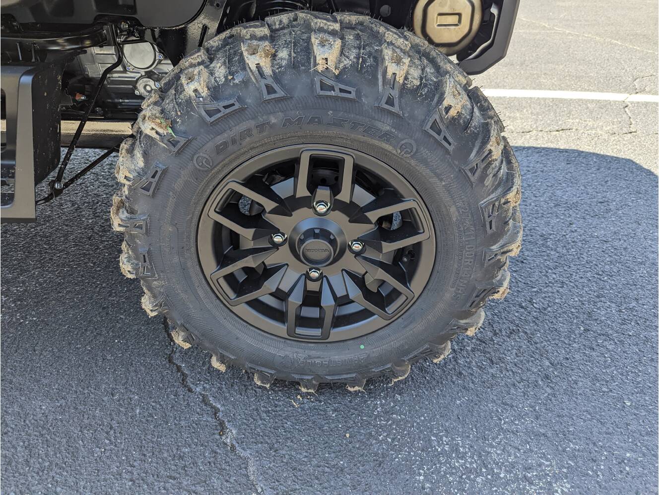 A photo of this 2025 Honda Pioneer 1000-6 Crew Deluxe