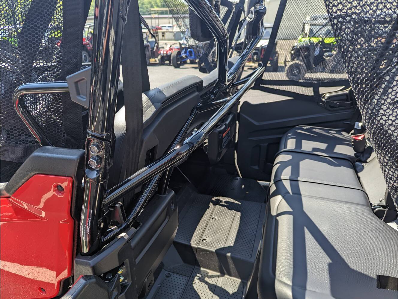 A photo of this 2025 Honda Pioneer 1000-6 Crew Deluxe