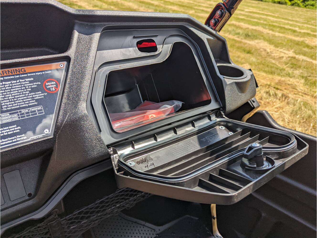 A photo of this 2025 Honda Pioneer 1000-6 Crew Deluxe