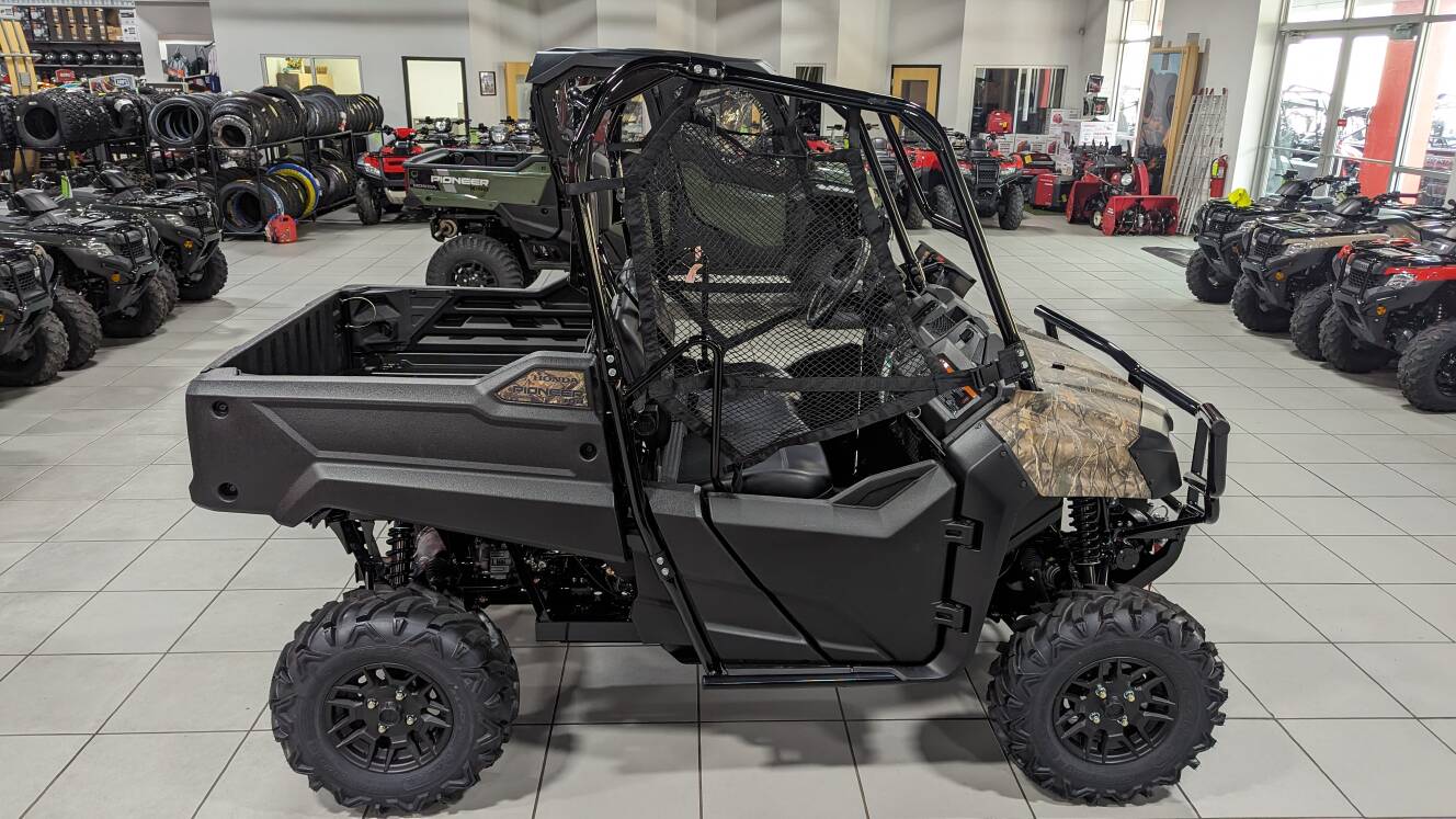 A photo of this 2026 Honda Pioneer 700 Forest