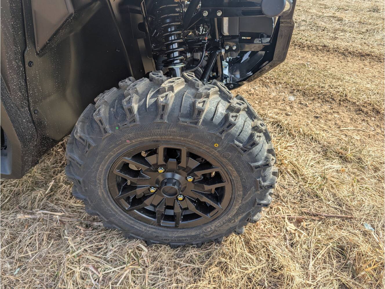 A photo of this 2025 Honda Pioneer 1000-6 Crew Deluxe